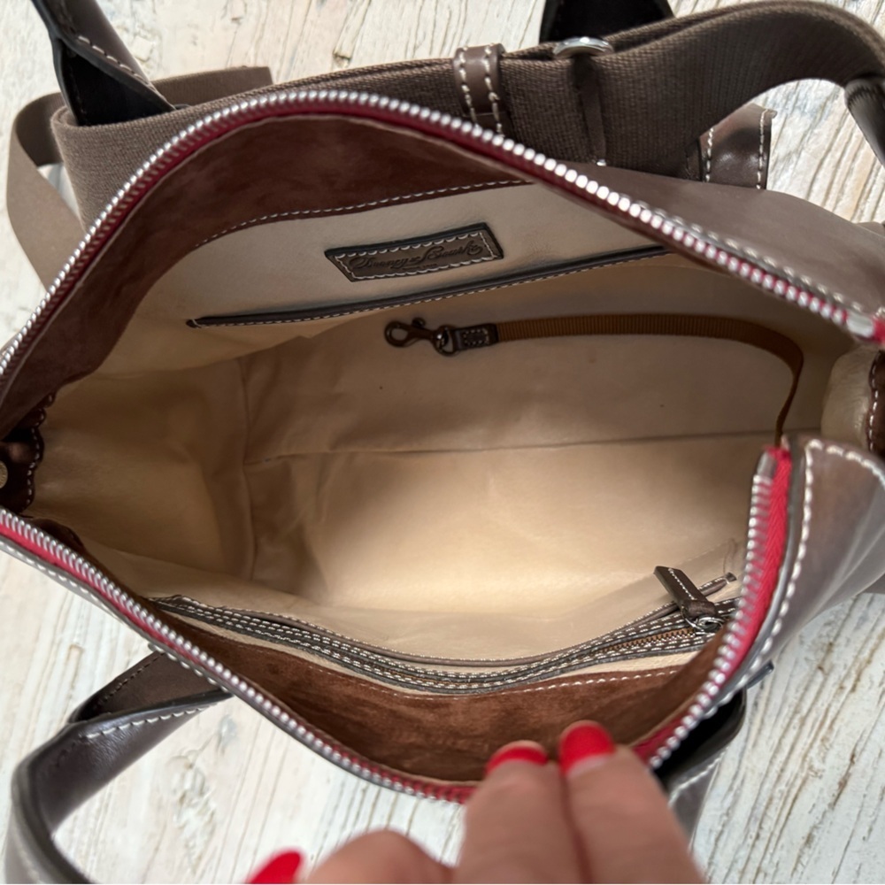 Dooney & Bourke Toscana Brown Leather Satchel Bag - Picture 8 of 16